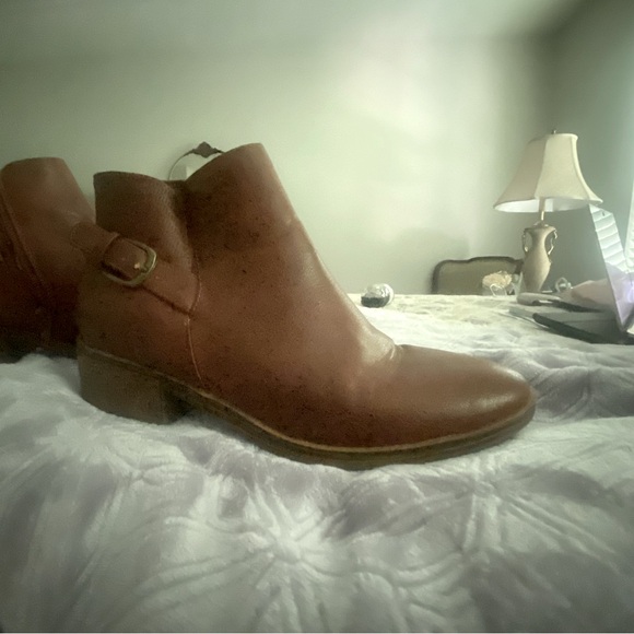 Stylish Brown Booties - Picture 6 of 16
